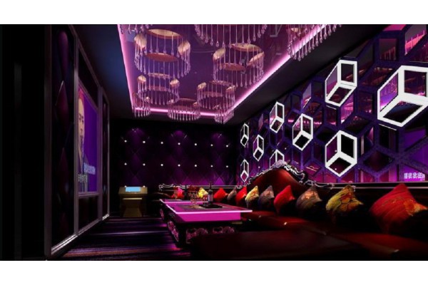 成都桑拿美女风采，感受独特休闲文化魅力