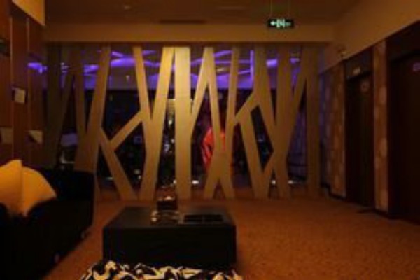 探秘成都夜生活，养生休闲新地标！(夜成都养生spa怎么样)